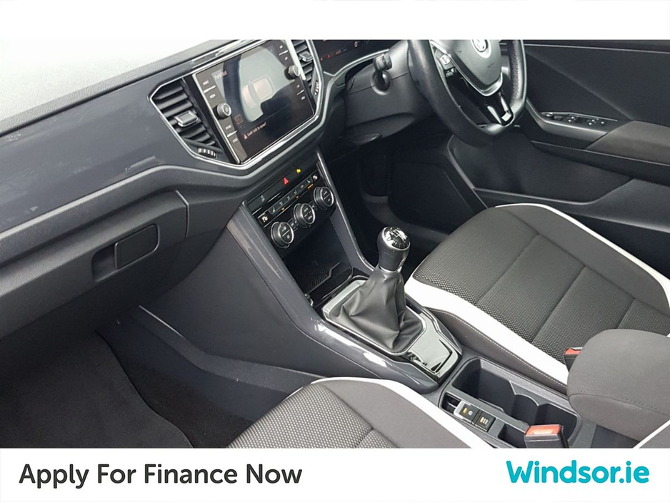 2018 Volkswagen T-Roc 1.5 TSI 150bhp Sport €19,995