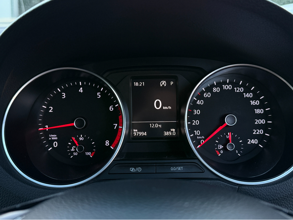 2016 Volkswagen Polo - image 20