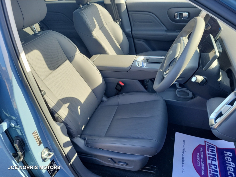 2026 Leapmotor B10 - image 25