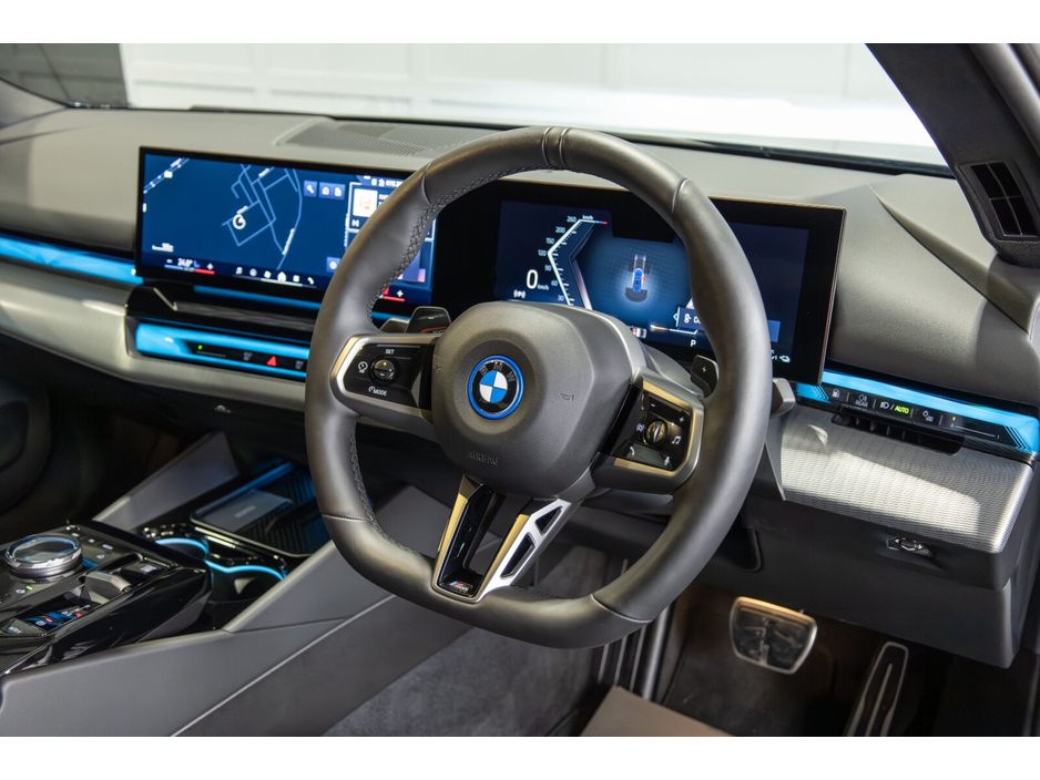 2025 BMW 5 Series 530e M Sport €64,950