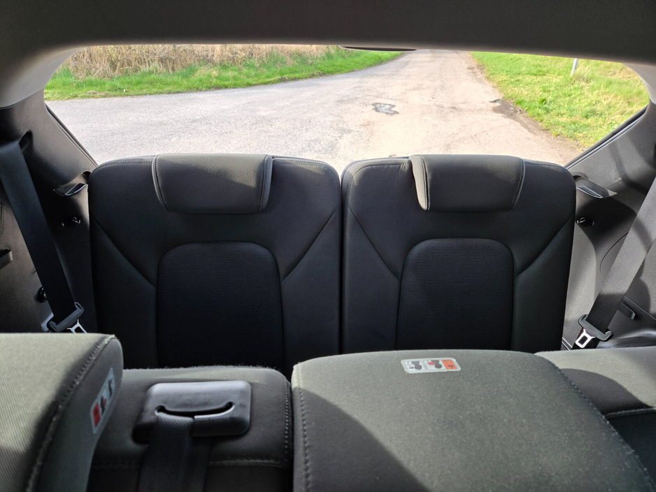 2018 Hyundai Santa Fe - image 12