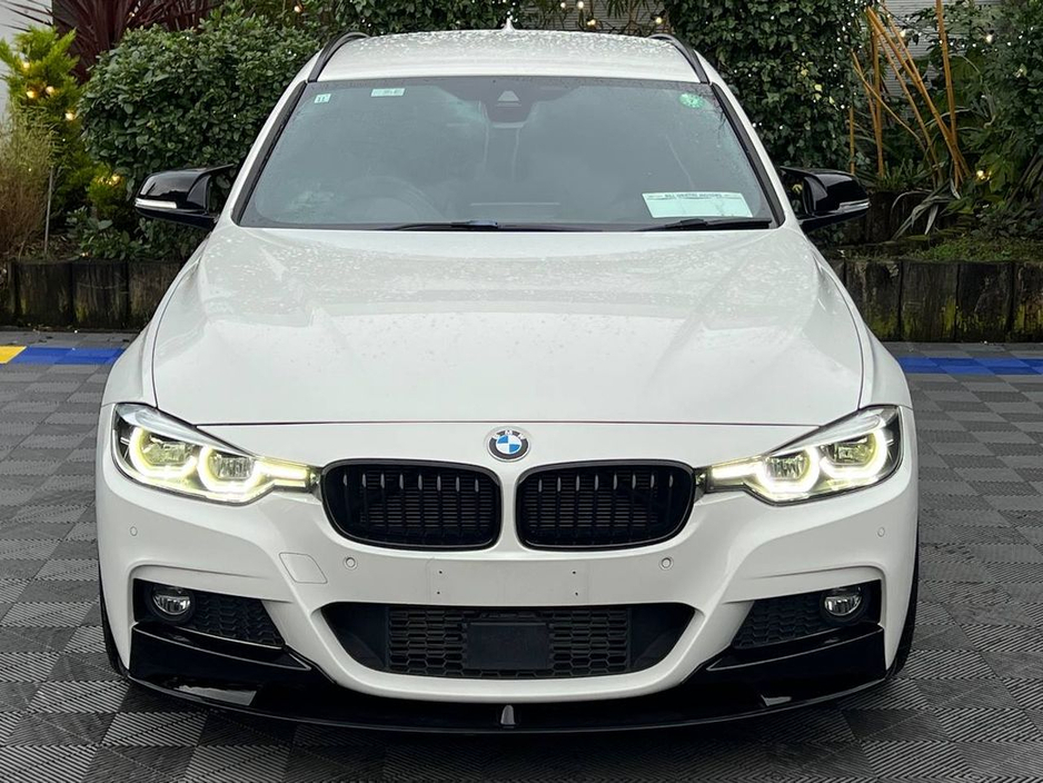 2017 BMW 3 Series 320d M-SPORT COMPETITION // SHADOW EDITION // SERVICE HISTORY // LEATHER M-SPORT INTERIOR €23,950