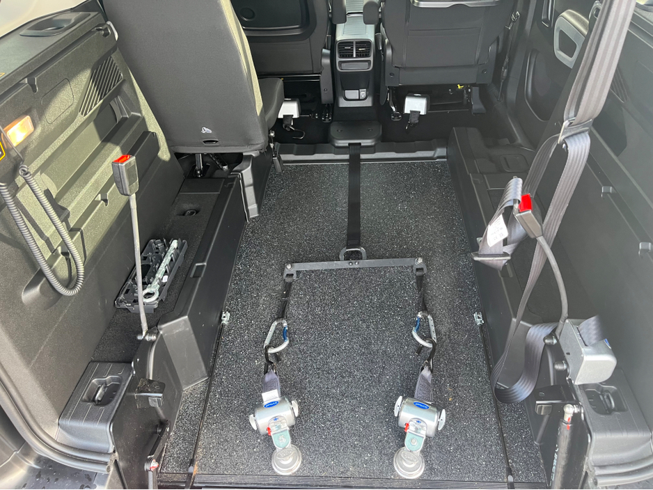 2024 Peugeot Rifter New Model Wheelchair Accessible Low Kms €26,950