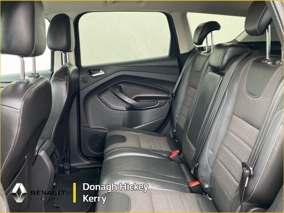 2015 Ford Kuga 2.0TDCI 120PS Titanium €13,450