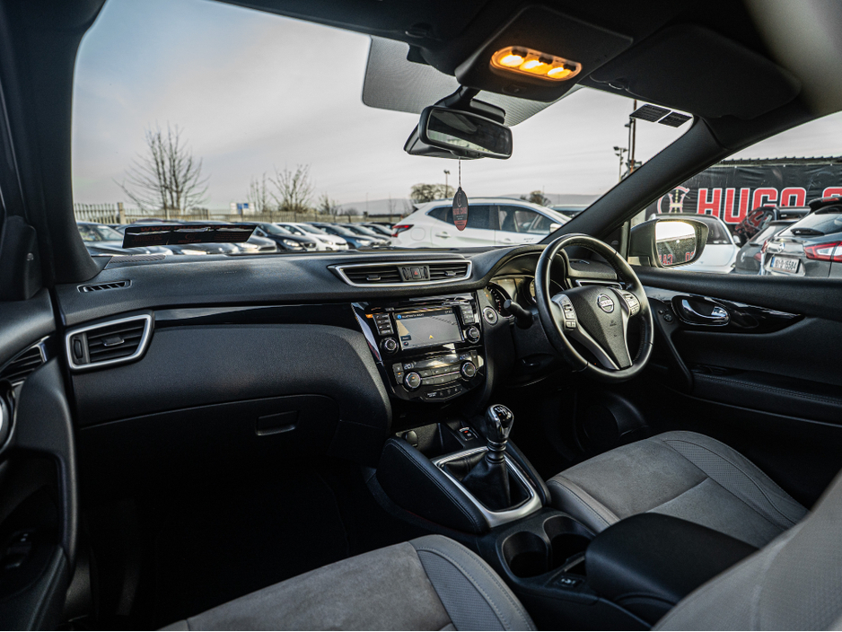 2015 Nissan Qashqai - image 27