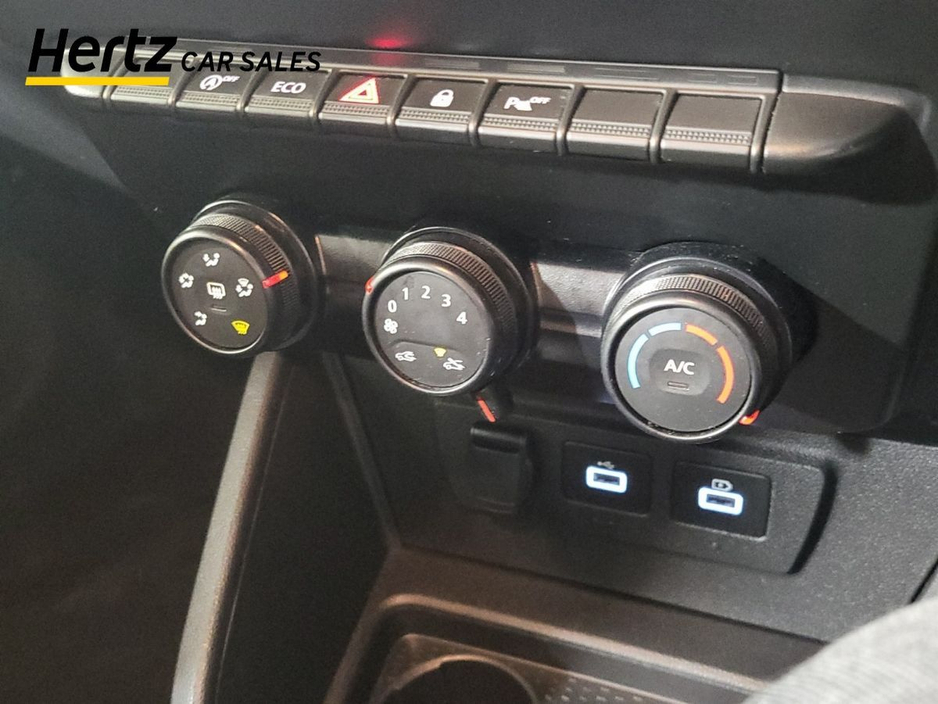 2023 Dacia Duster - image 20