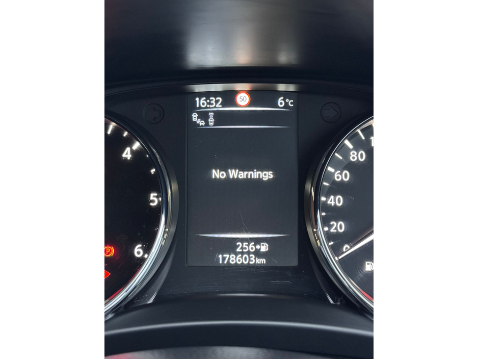 2015 Nissan Qashqai 1.5 SVE DAP + GLASS ROYALE ROOF E 4DR €9,800