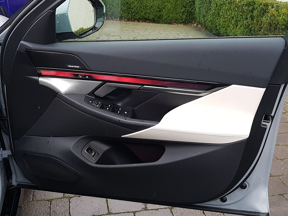 2025 BMW 5 Series 530e M Sport Pro €69,995