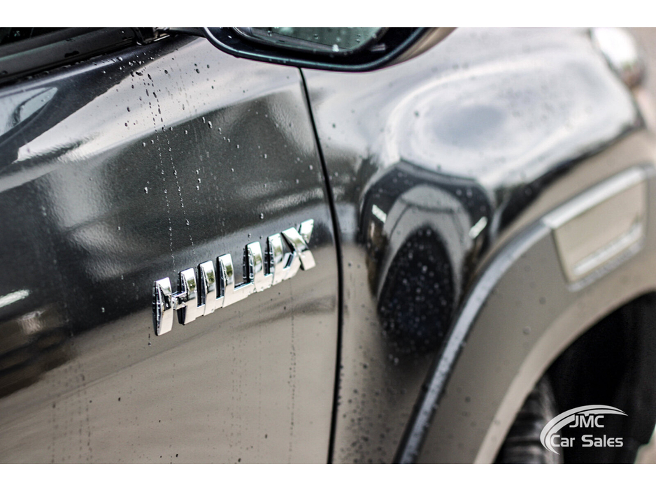 2026 Toyota Hilux - image 8