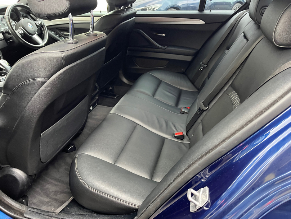 2016 BMW 5 Series - image 16