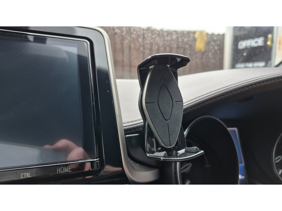 2019 Toyota C-HR Luna Sport Hybrid €19,950