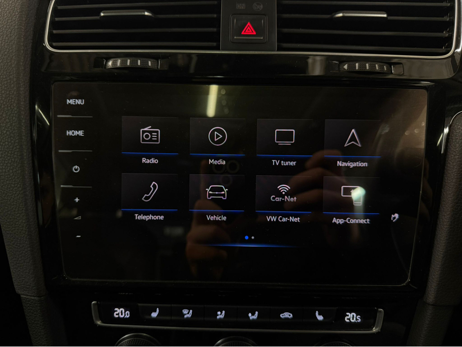 2018 Volkswagen Golf - image 26