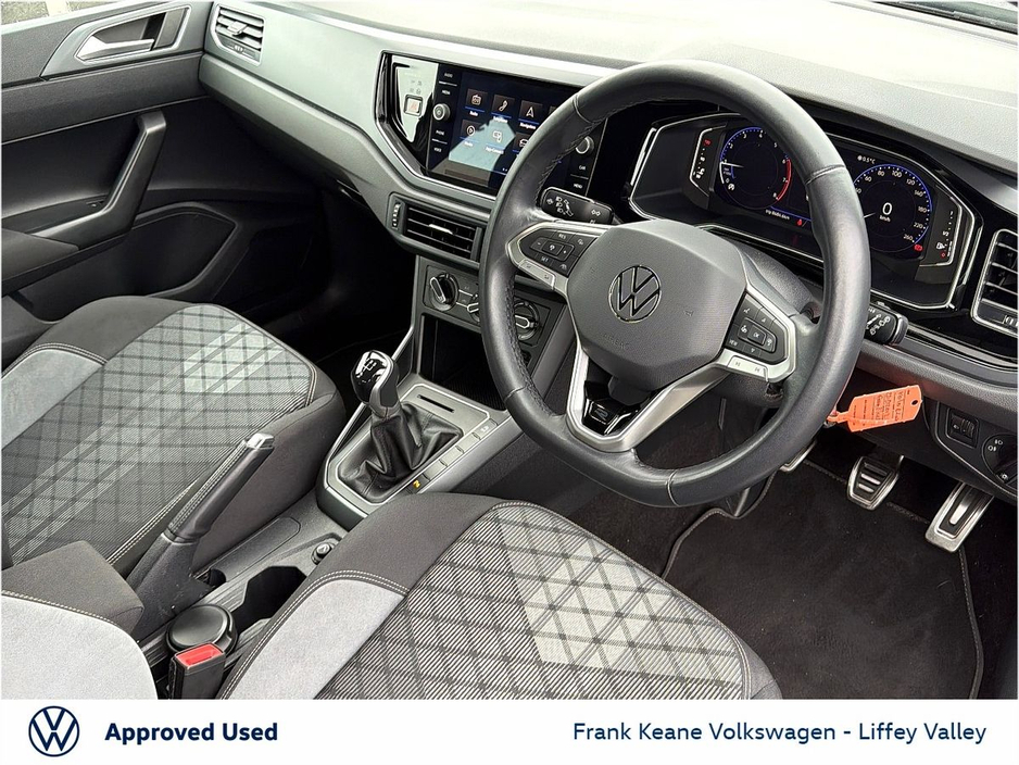 2023 Volkswagen Polo - image 7