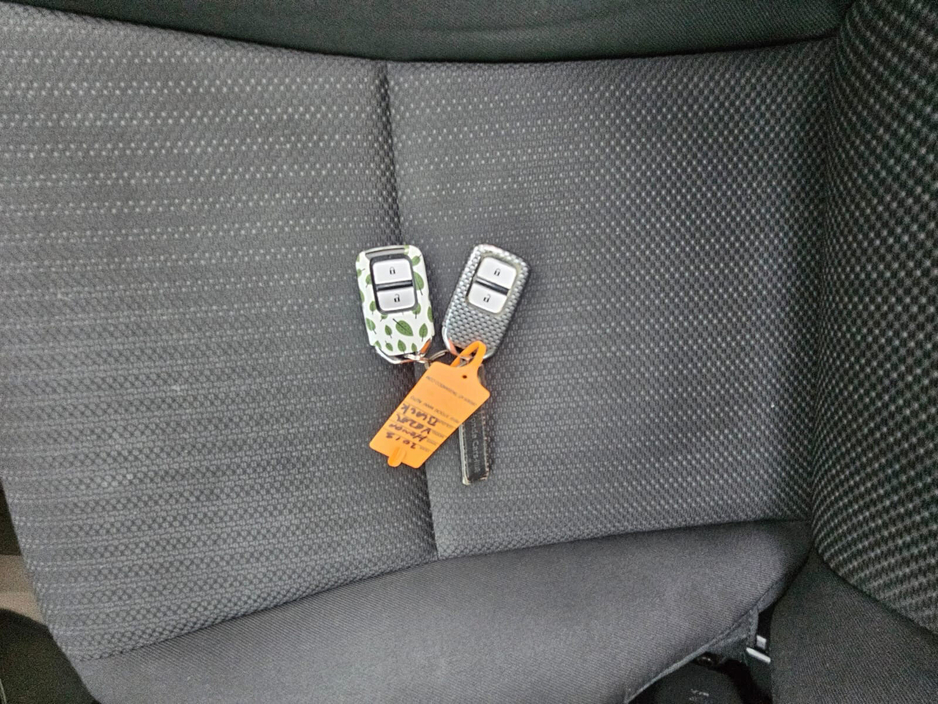 2015 Honda Vezel - image 23