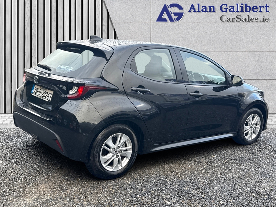 2023 Toyota Yaris 1.5 HYBRID LUNA AUTO €81 PW €16,995