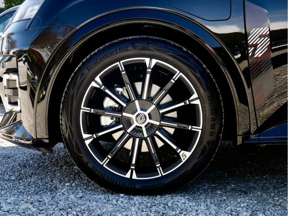 2025 Renault 5 - image 17