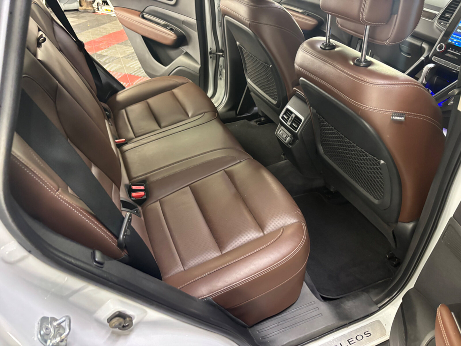 2019 Renault Koleos - image 11