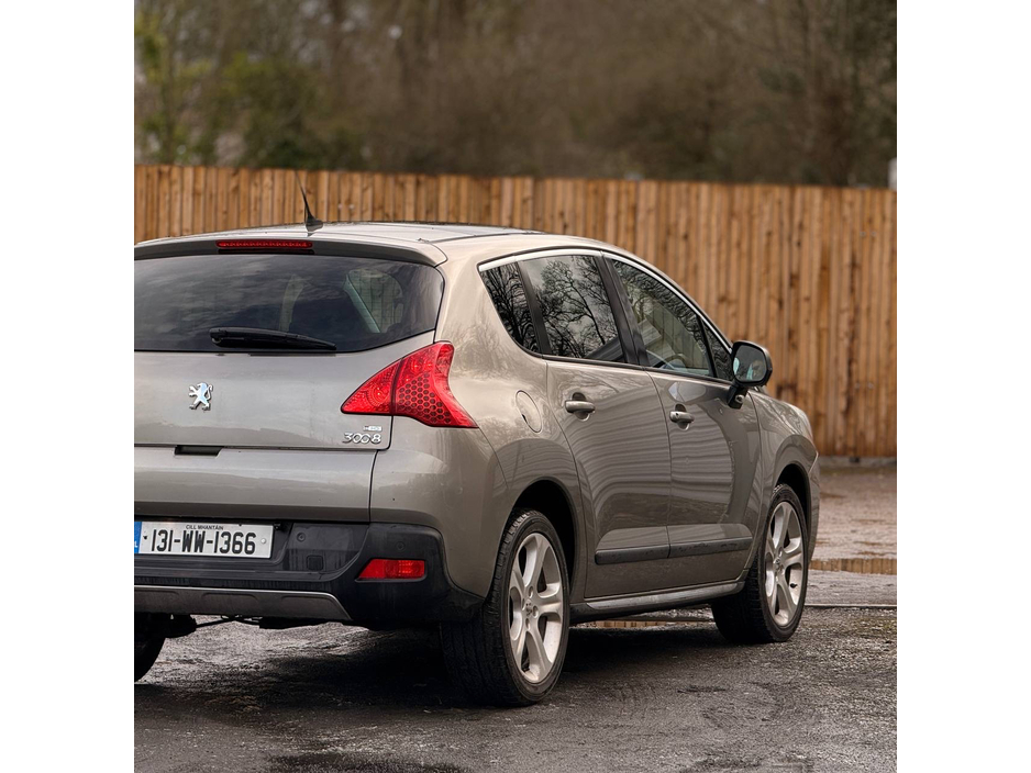 2013 Peugeot 3008 - image 10