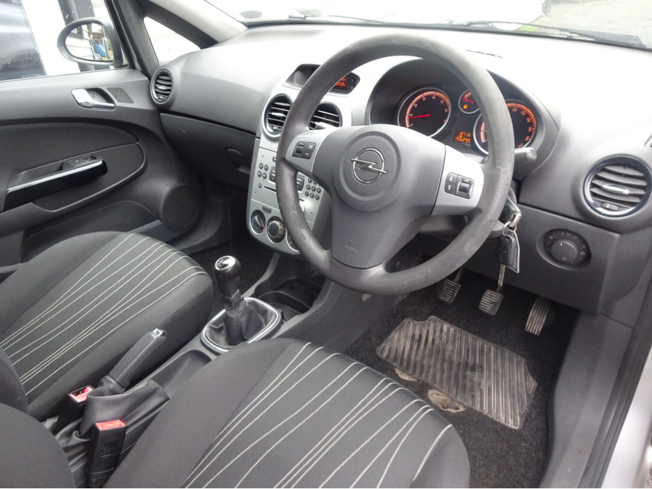 2010 Opel Corsa - image 20