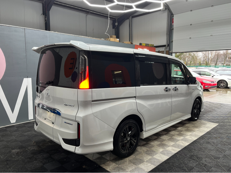 2019 Honda Stepwagon €25950 2019 HONDA STEPWAGON HYBRID G EX SENSING BLACK STYLE 2.0 AUTOMATIC / CRUISE CONTROL / REVERSE CAMERA / AUTOMATIC DOORS / 7 SEATS €25,950