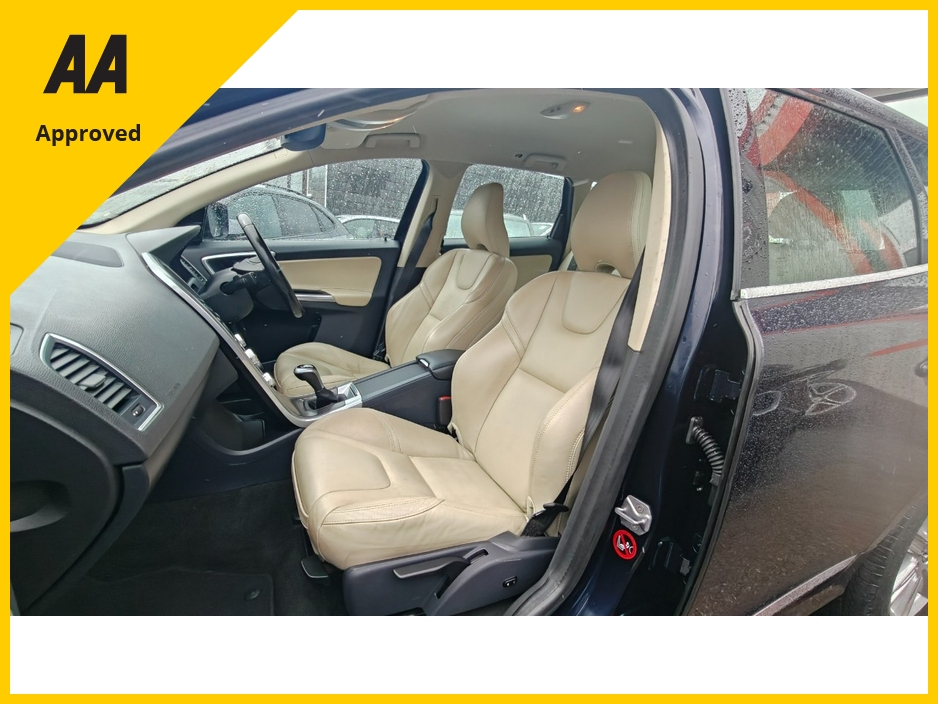 2015 Volvo XC60 - image 20