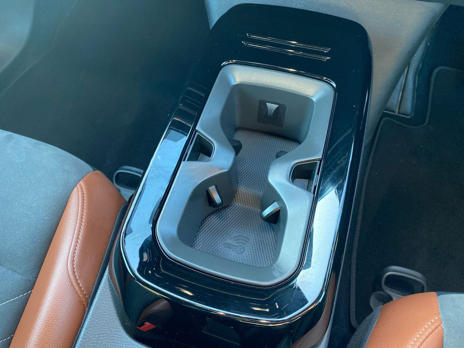 2023 Volkswagen ID.5 - image 16