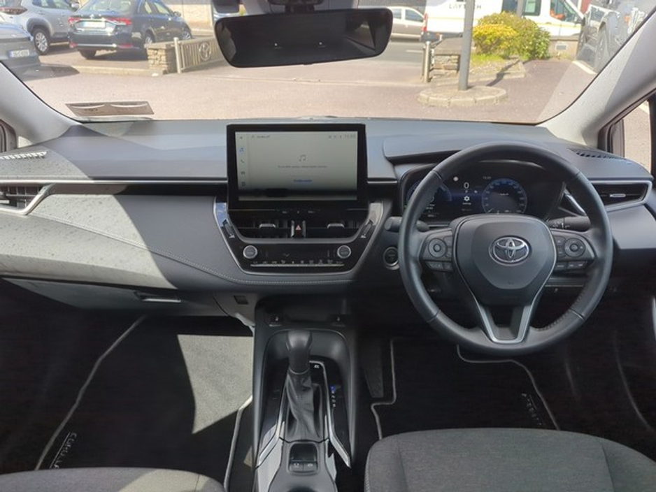2024 Toyota Corolla - image 8