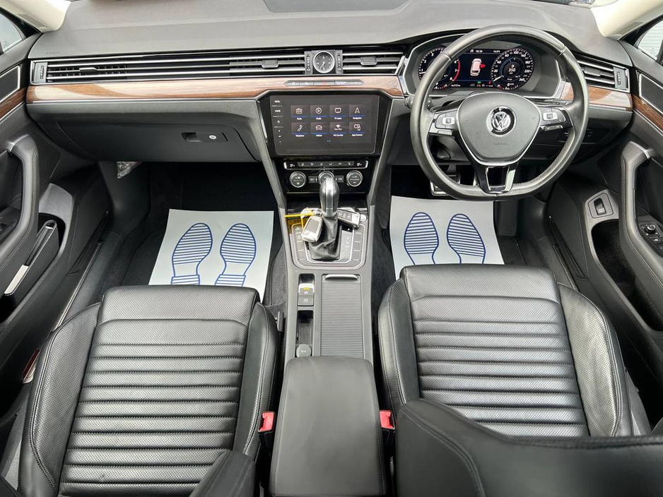 2018 Volkswagen Passat VARIANT HIGHLINE 2.0 TDI * HUGE SPEC * // LEATHER INTERIOR // 360 PARKING CAMERA // APPLE CARPLAY/ANDROID AUTO €22,950