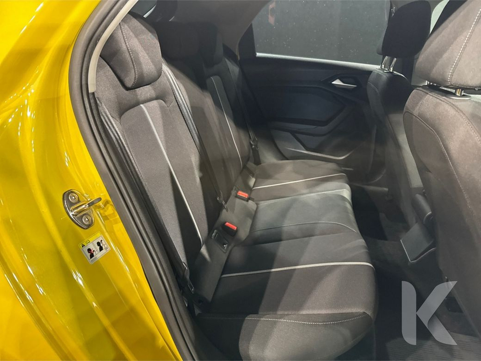 2022 Audi A1 - image 13