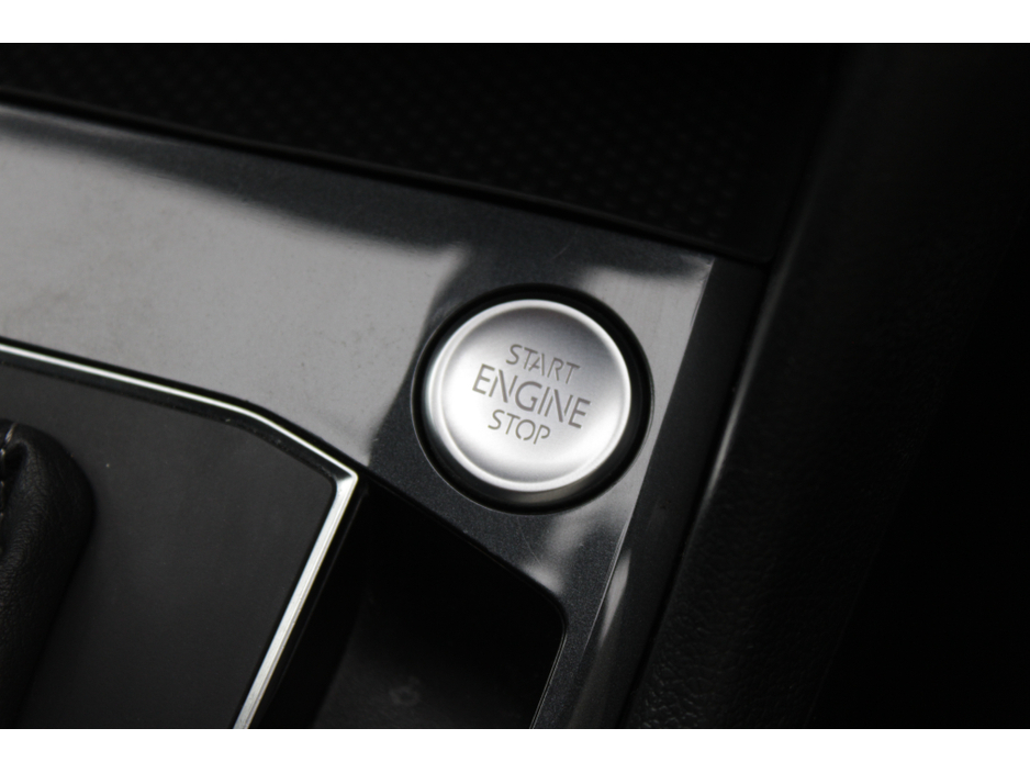 2019 Volkswagen Tiguan - image 15