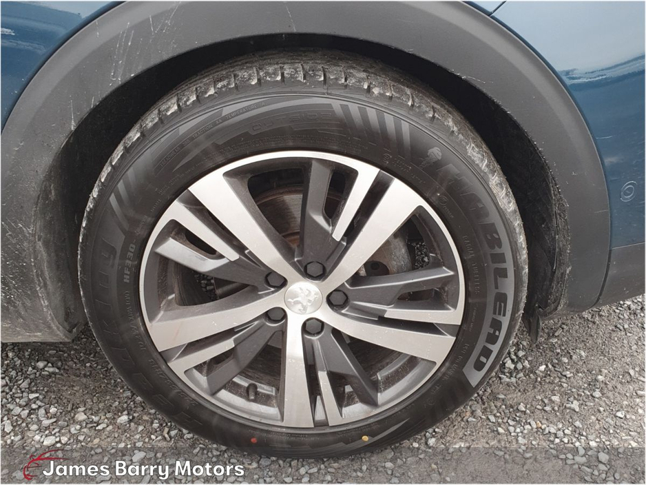 2021 Peugeot 5008 - image 28