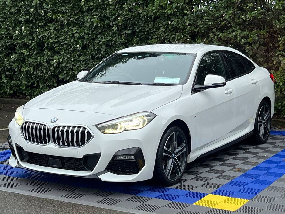 2020 BMW 2 Series 218d M-SPORT 2.0 // VERY LOW MILEAGE // FULL SERVICE HISTORY// AMBIENT LIGHTING PACK €29,900