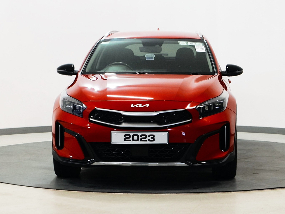 2023 Kia XCeed - image 9