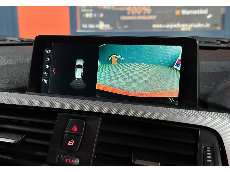 2017 BMW 3 Series - image 36