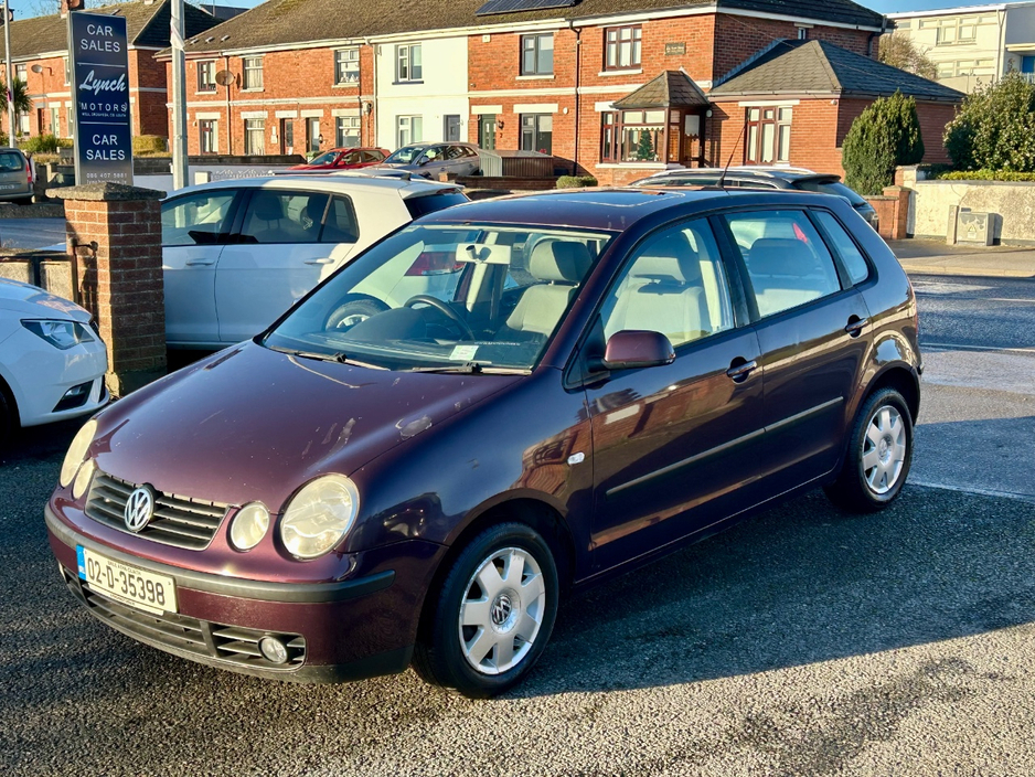 2002 Volkswagen Polo - image 2