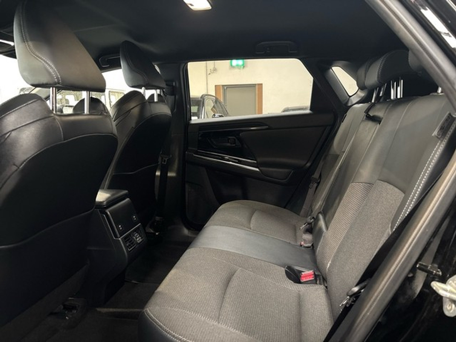 2023 Toyota bZ4X - image 7