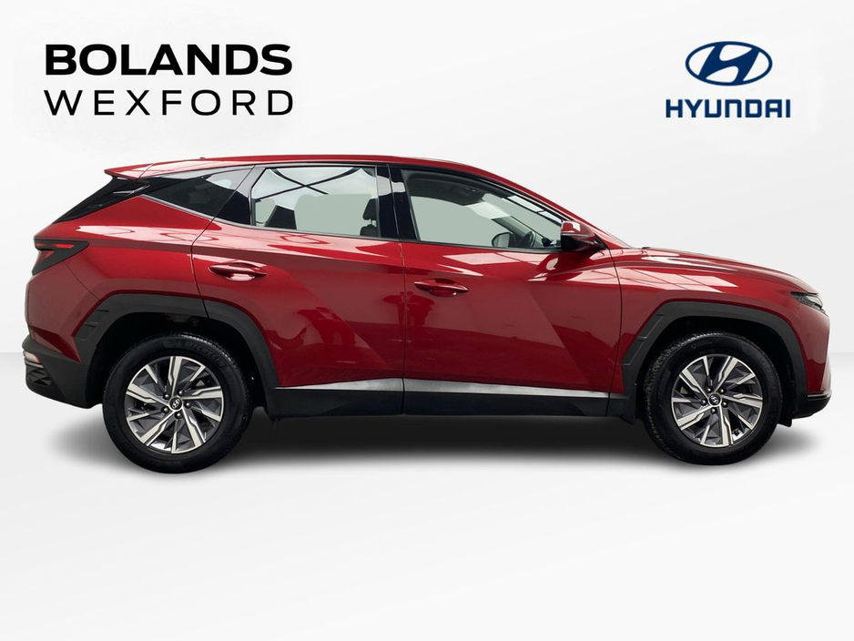 2022 Hyundai Tucson - image 3