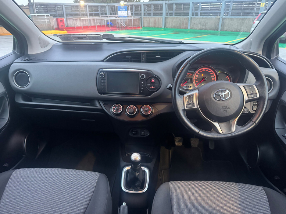 2015 Toyota Yaris 1.0 VVT-i 3Dr Luna €11,950