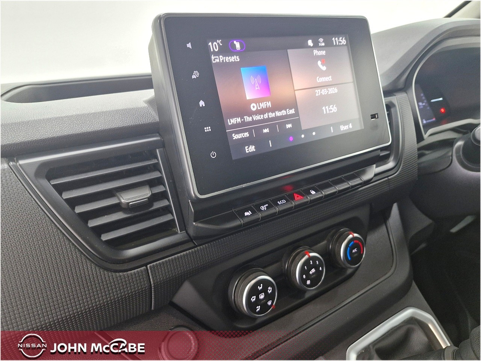 2025 Nissan Primastar - image 20