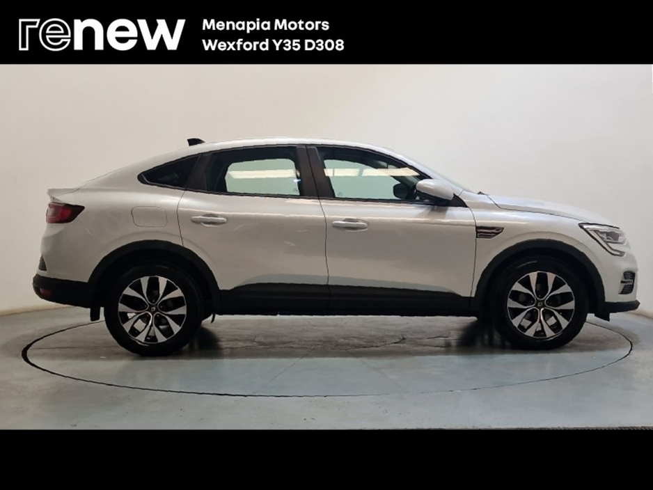 2022 Renault Arkana - image 7