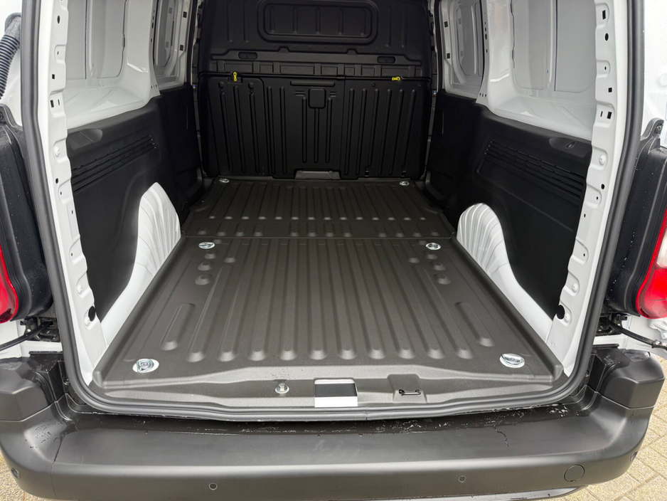 2026 Peugeot Partner - image 12