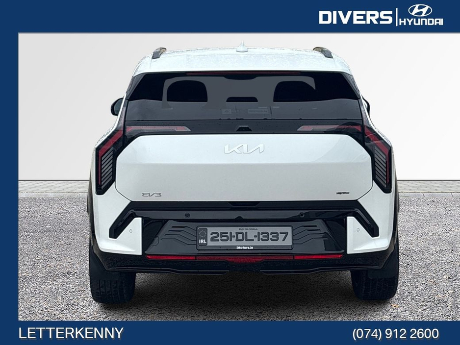 2025 Kia EV3 - image 6