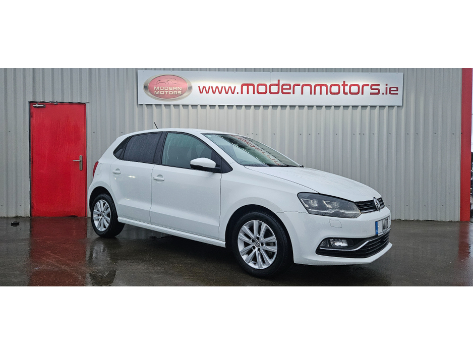 2015 Volkswagen Polo auto 1.2 comfortline plus low kms high spec €10,995