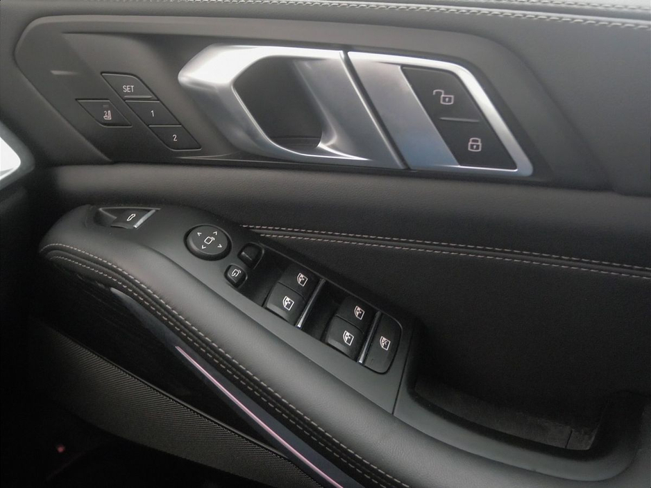 2023 BMW X5 - image 21
