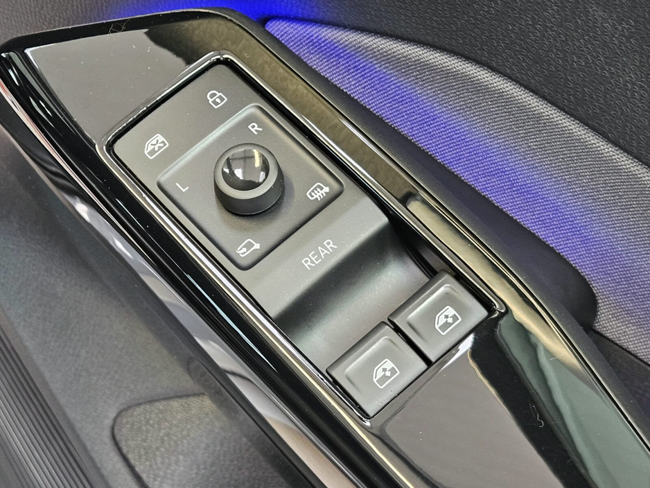 2023 Volkswagen ID.3 - image 7