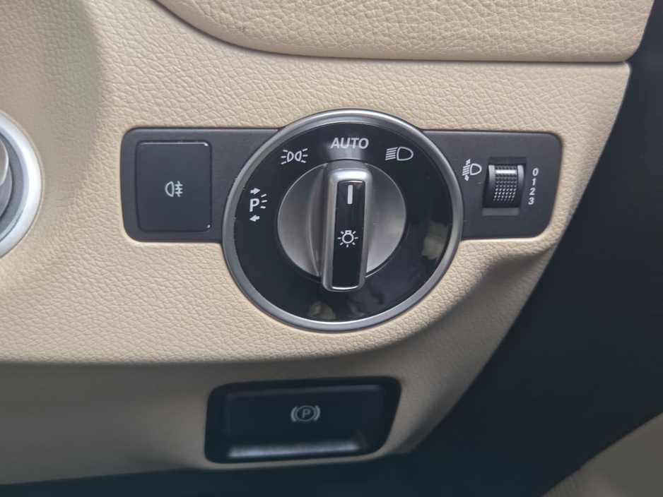 2015 Mercedes-Benz GLA Class - image 34