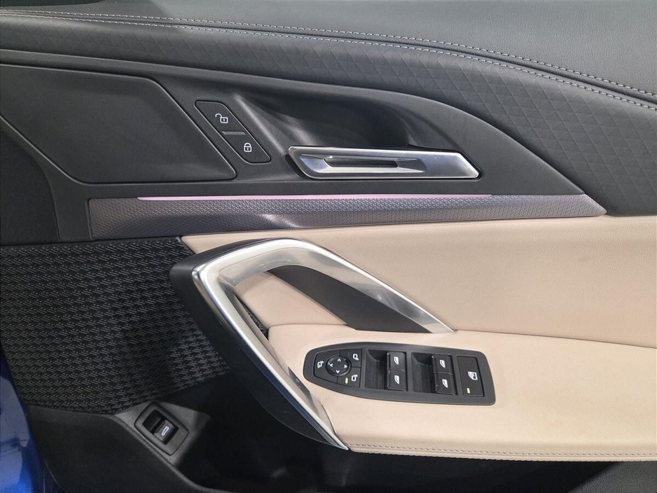 2025 BMW iX2 - image 23