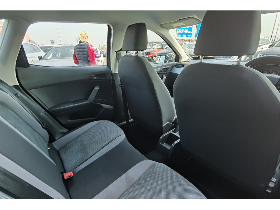 2019 SEAT Arona - image 11