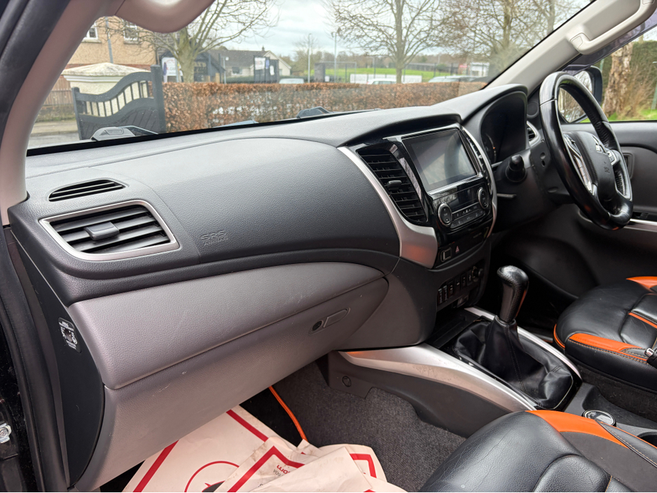 2018 Mitsubishi L200 - image 23