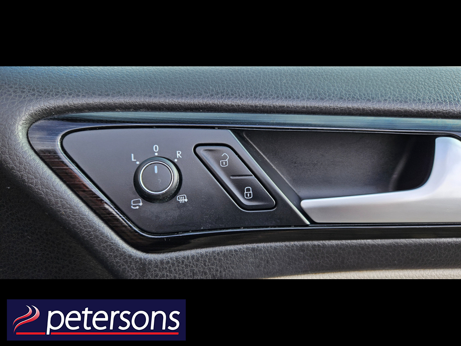 2019 Volkswagen Golf - image 35